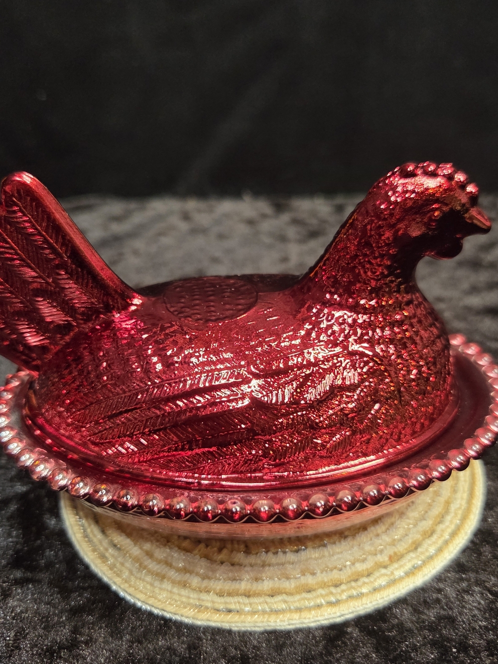 NEW Vintage-Style Glass Hen on Nest Dish with Lid, Red ,METALLIC Candy Bowl